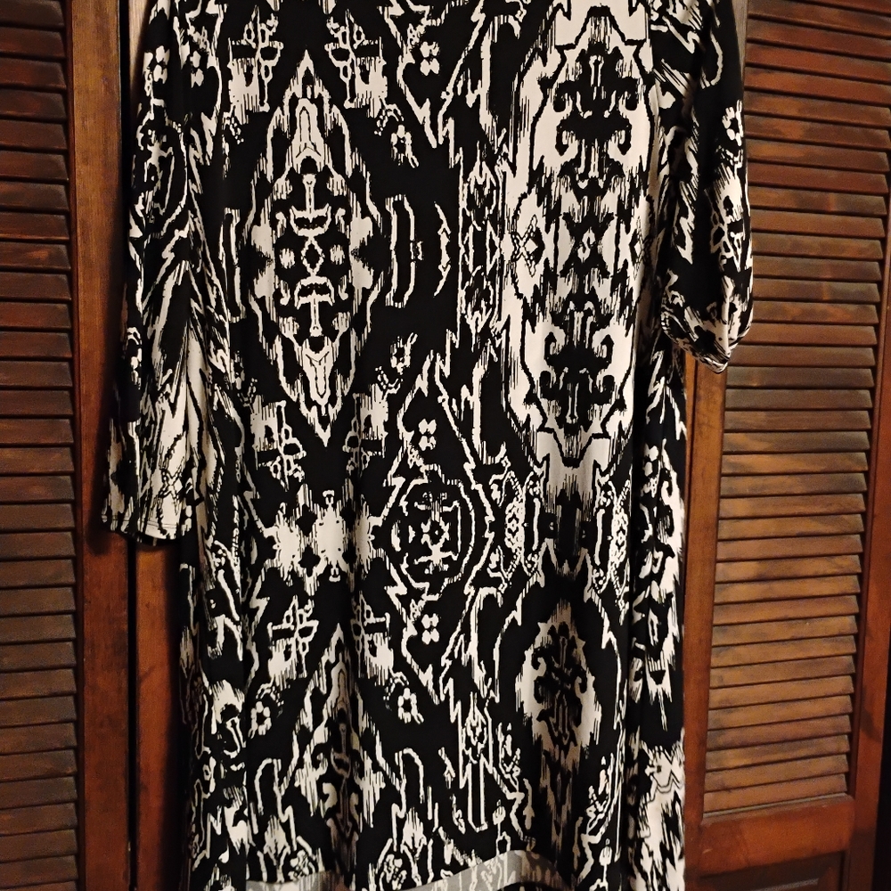 Kim Rogers Black and White Bodycon Midi Dress